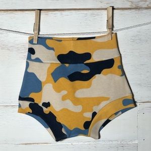 Camo High Waisted Bummies